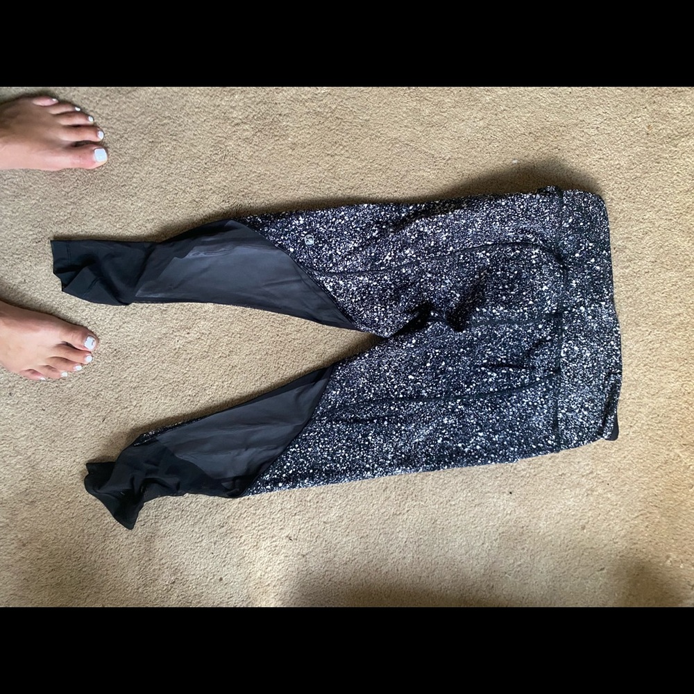 Lulu lemon size 6 crop leggings!!!